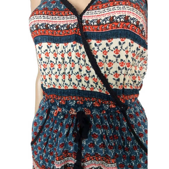❤SALE❤ NWOT Printed romper - Picture 2 of 6